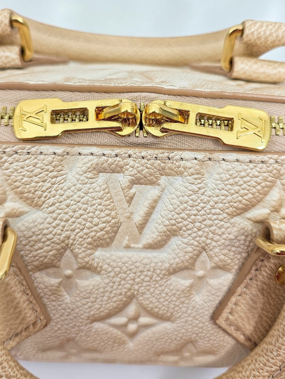 ✨️Authentic Louis Vuitton Speedy 20 Stardust Bandouliere Monogram Crossbody Bag - Picture 5 of 17